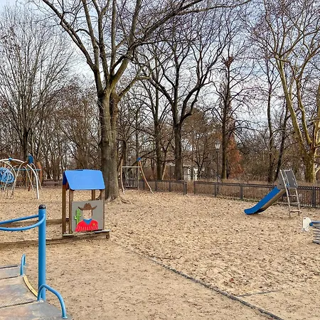 Park Zen, Taras I Widok Na Park